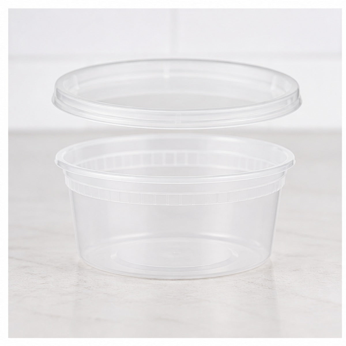 8 oz translucent deli soup container with lid